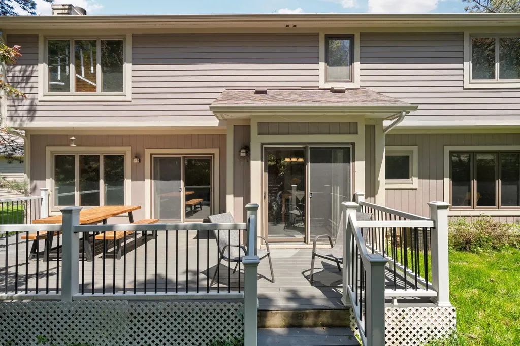 254 Hunters Trail Scio Township MI 48103