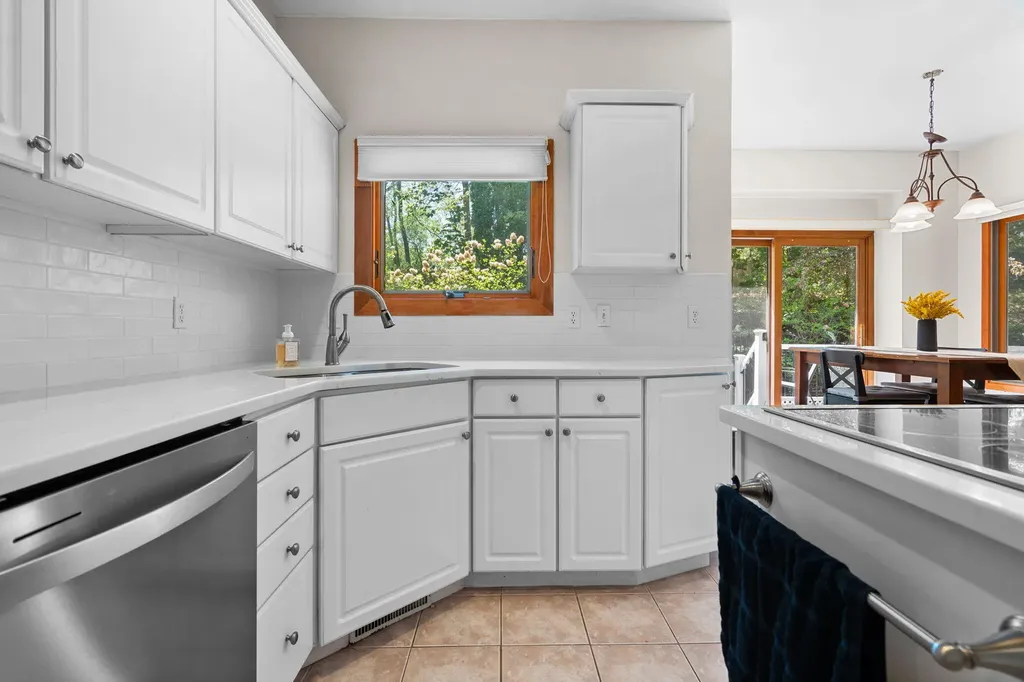 254 Hunters Trail Scio Township MI 48103