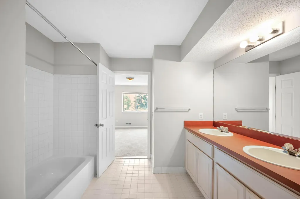 29885 Lacy Drive Westland City MI 48186