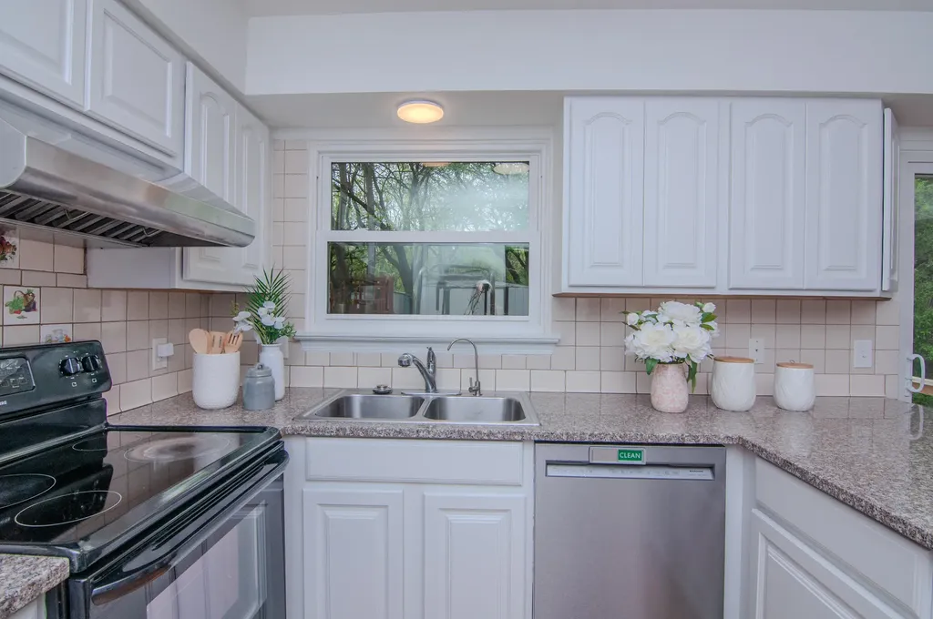 3044 Turnberry Lane Ann Arbor City MI 48108