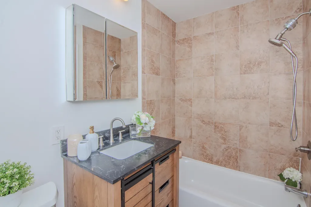 3044 Turnberry Lane Ann Arbor City MI 48108