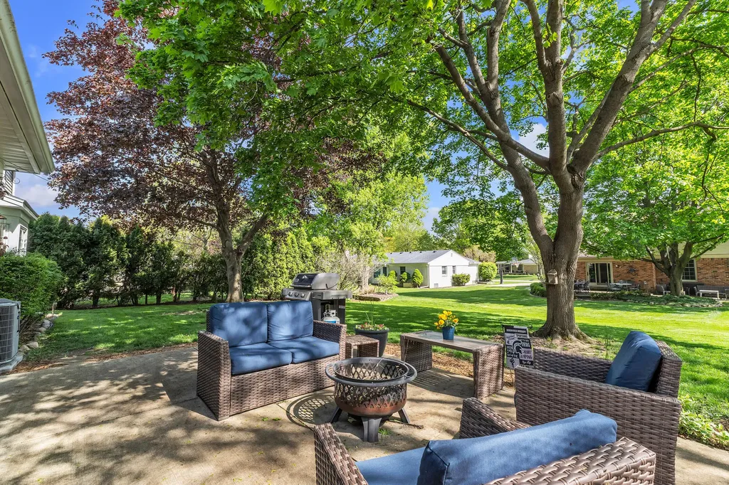 11201 Academy Court Plymouth Charter Township MI 48170