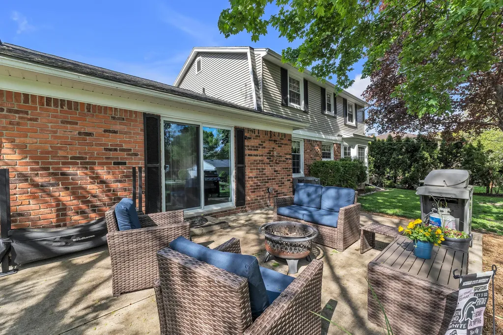 11201 Academy Court Plymouth Charter Township MI 48170