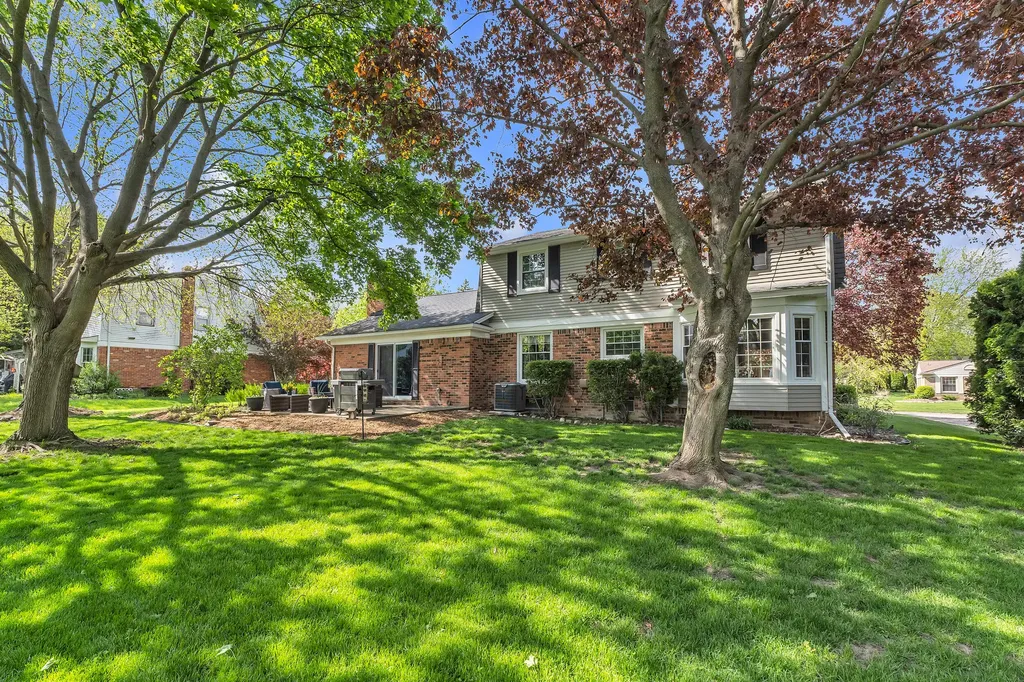 11201 Academy Court Plymouth Charter Township MI 48170