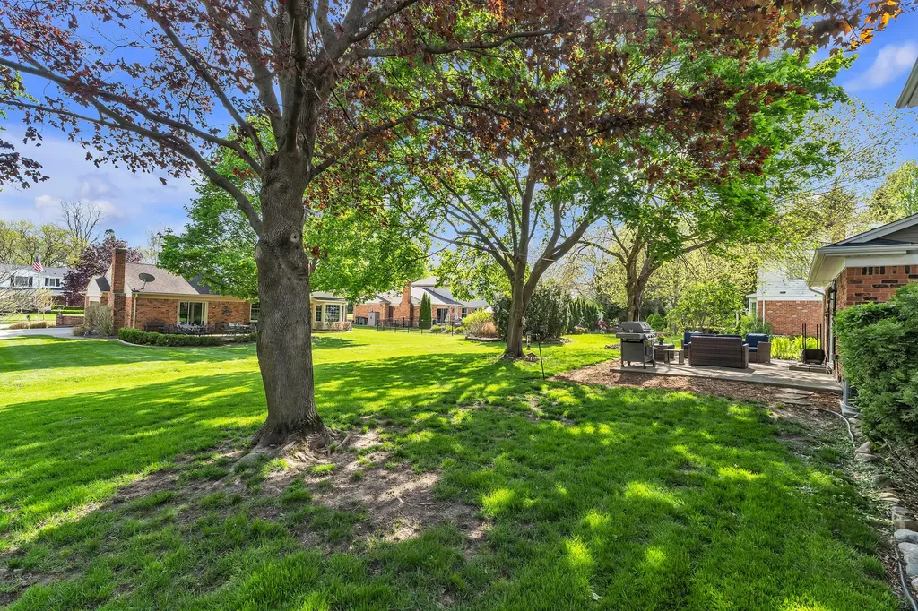 11201 Academy Court Plymouth Charter Township MI 48170