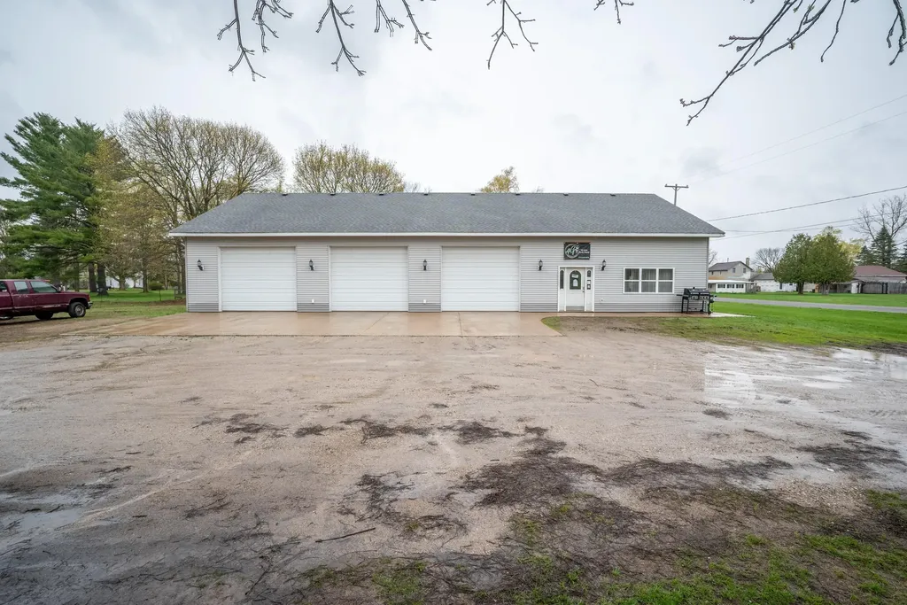 410 S Division Street Unknown City MI 49639