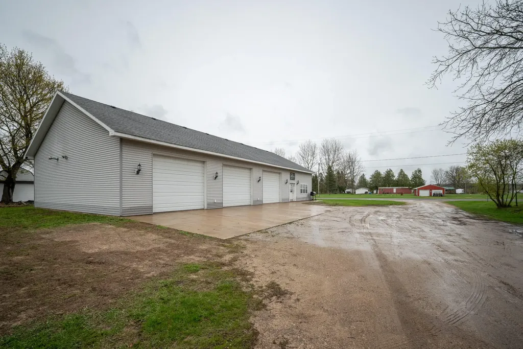 410 S Division Street Unknown City MI 49639
