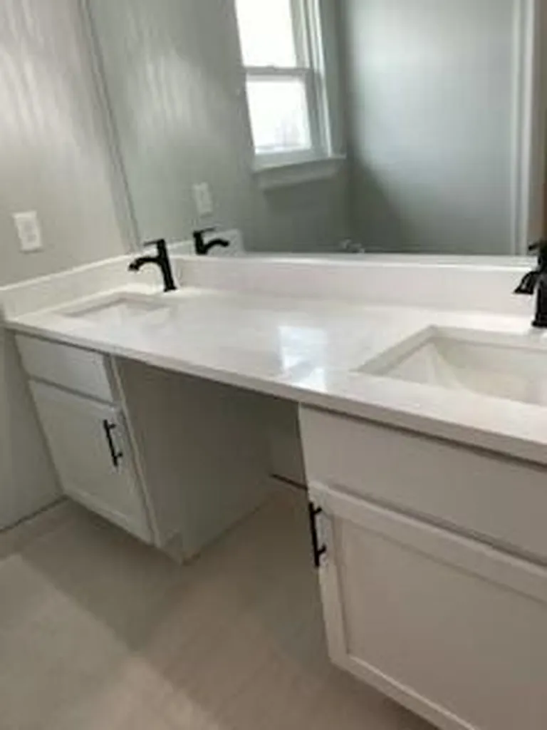 733 Britt Circle Drive Dundee Village MI 48131