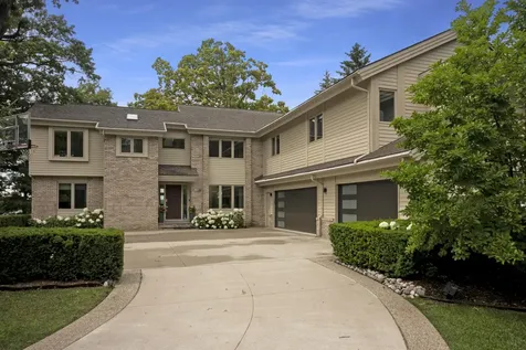 2380 Galaxy Way Unknown City MI 48360