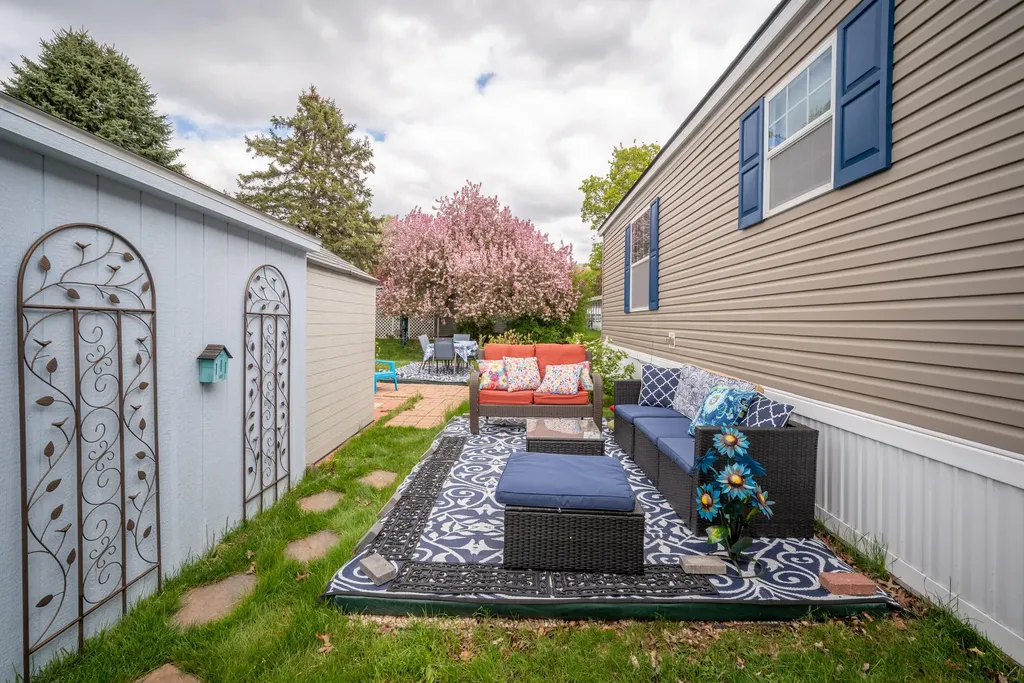 183 Flicker Street Rochester Hills City MI 48309