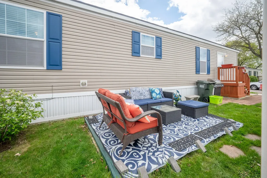 183 Flicker Street Rochester Hills City MI 48309