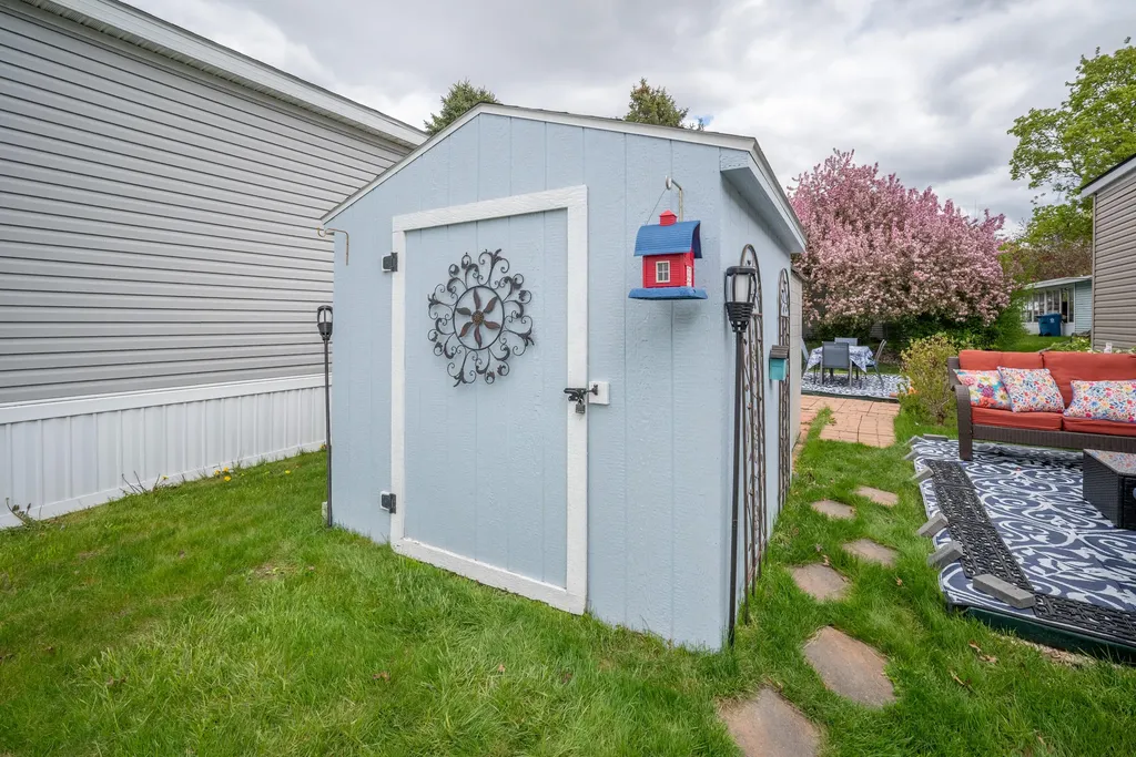 183 Flicker Street Rochester Hills City MI 48309
