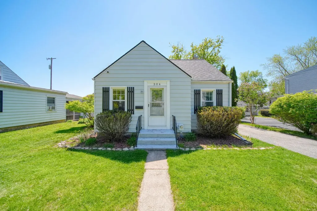 304 Chippewa Street Tecumseh City MI 49286