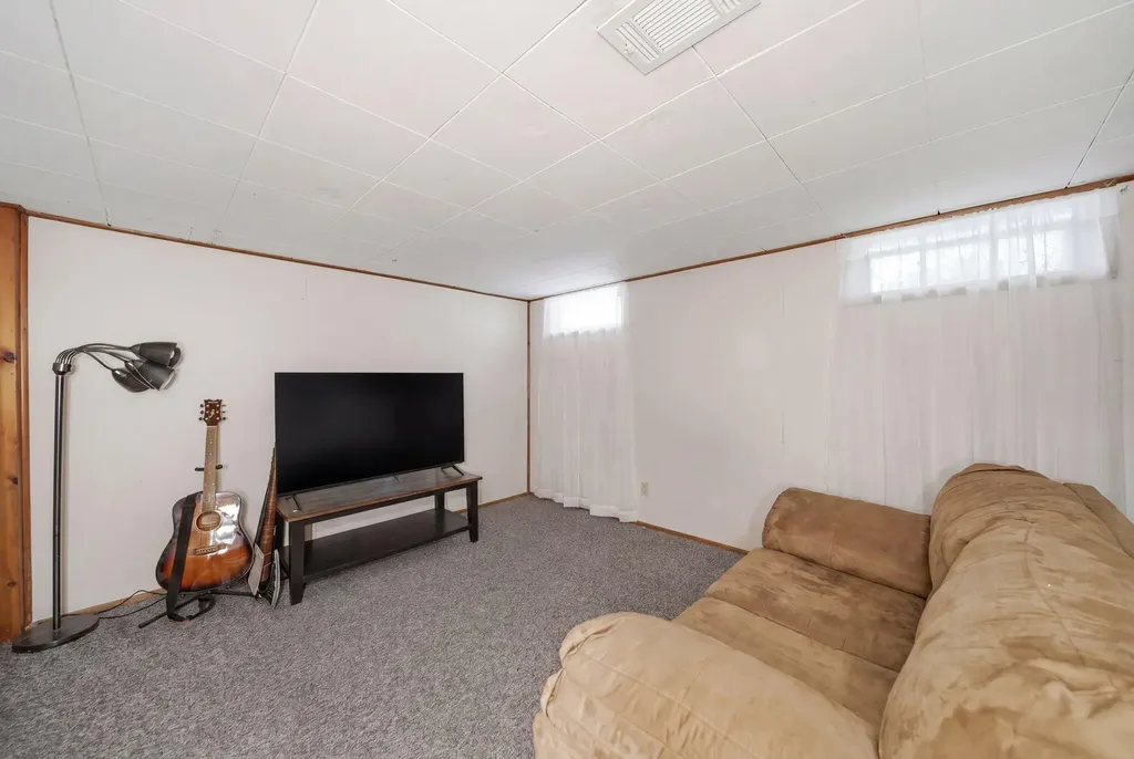 304 Chippewa Street Tecumseh City MI 49286