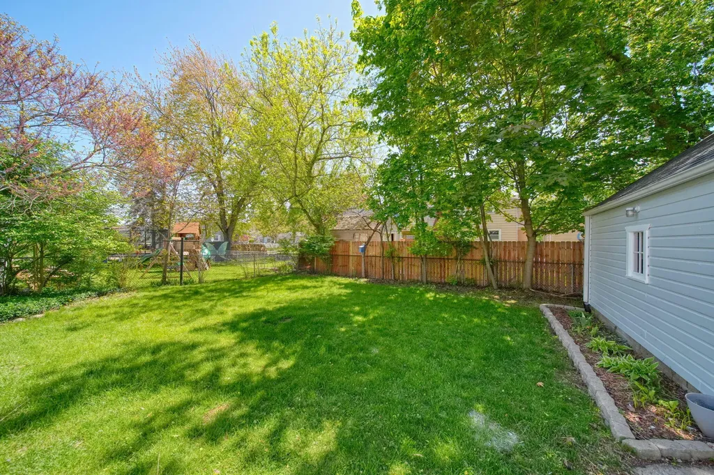 304 Chippewa Street Tecumseh City MI 49286