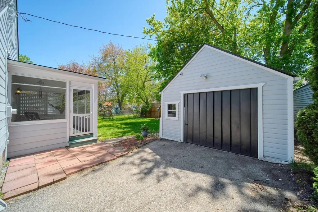 304 Chippewa Street Tecumseh City MI 49286