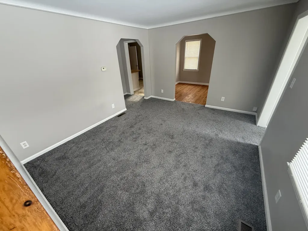 24360 Flower Avenue Eastpointe City MI 48021