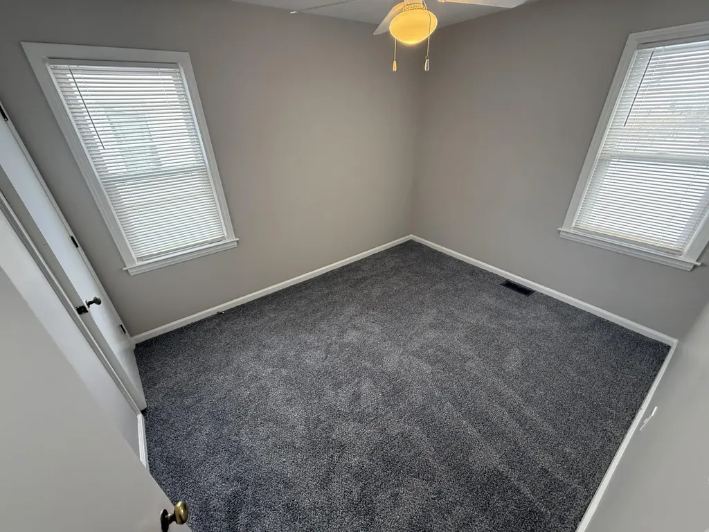 24360 Flower Avenue Eastpointe City MI 48021