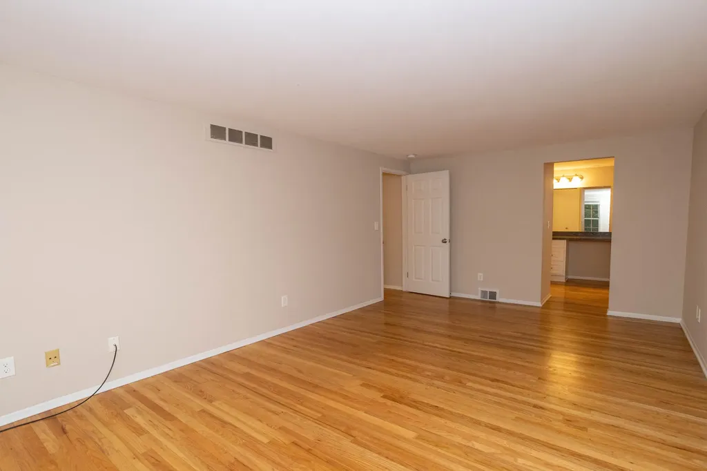 3356 Tacoma Circle Ann Arbor City MI 48108
