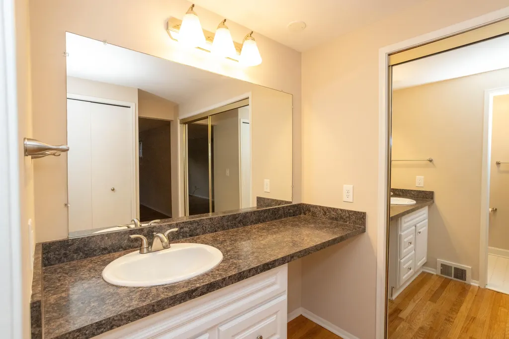 3356 Tacoma Circle Ann Arbor City MI 48108