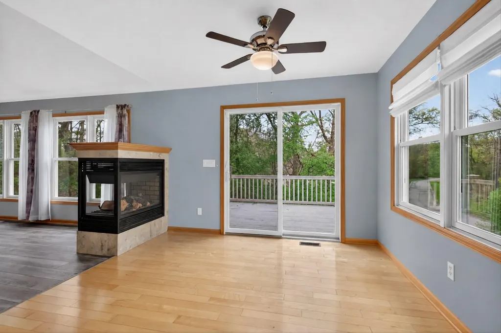2112 Scenic Hills Drive Leoni Township MI 49201