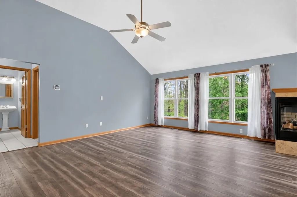 2112 Scenic Hills Drive Leoni Township MI 49201