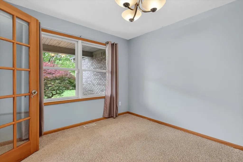2112 Scenic Hills Drive Leoni Township MI 49201