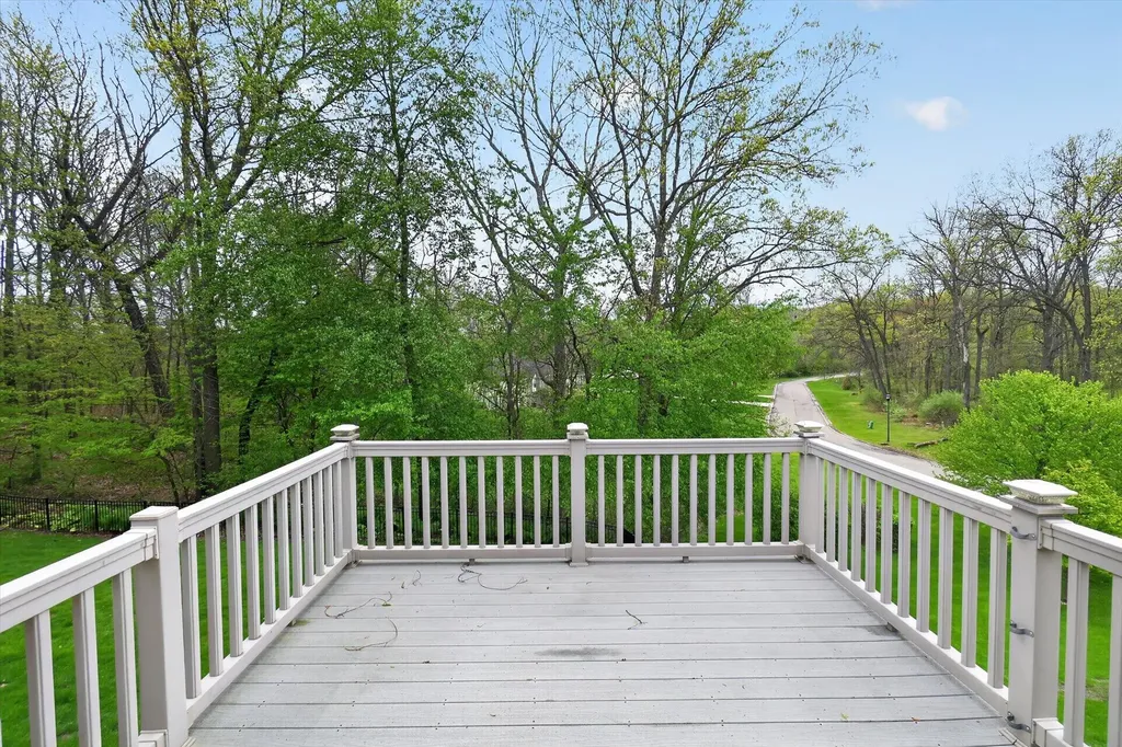 2112 Scenic Hills Drive Leoni Township MI 49201