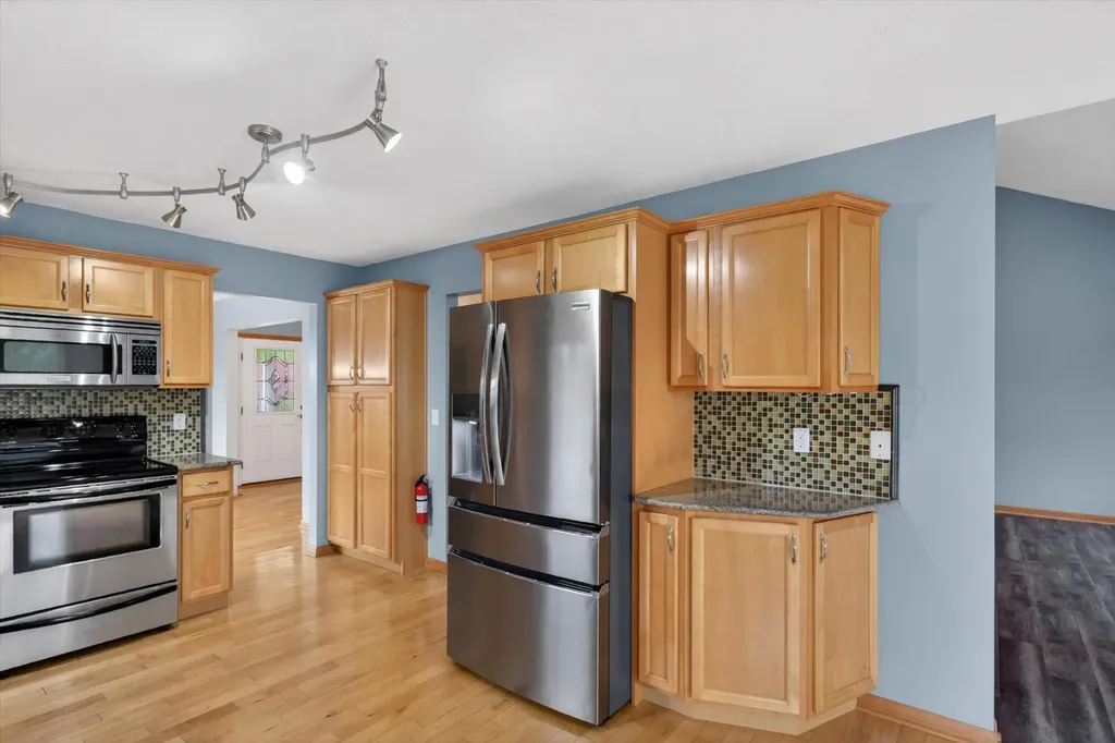 2112 Scenic Hills Drive Leoni Township MI 49201