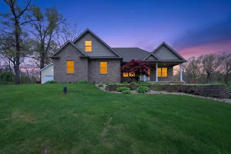 2112 Scenic Hills Drive Leoni Township MI 49201