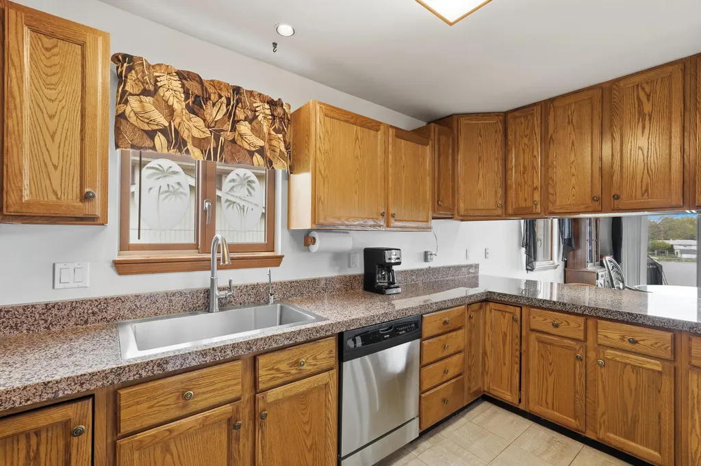 3750 Loch Drive Highland Charter Township MI 48357