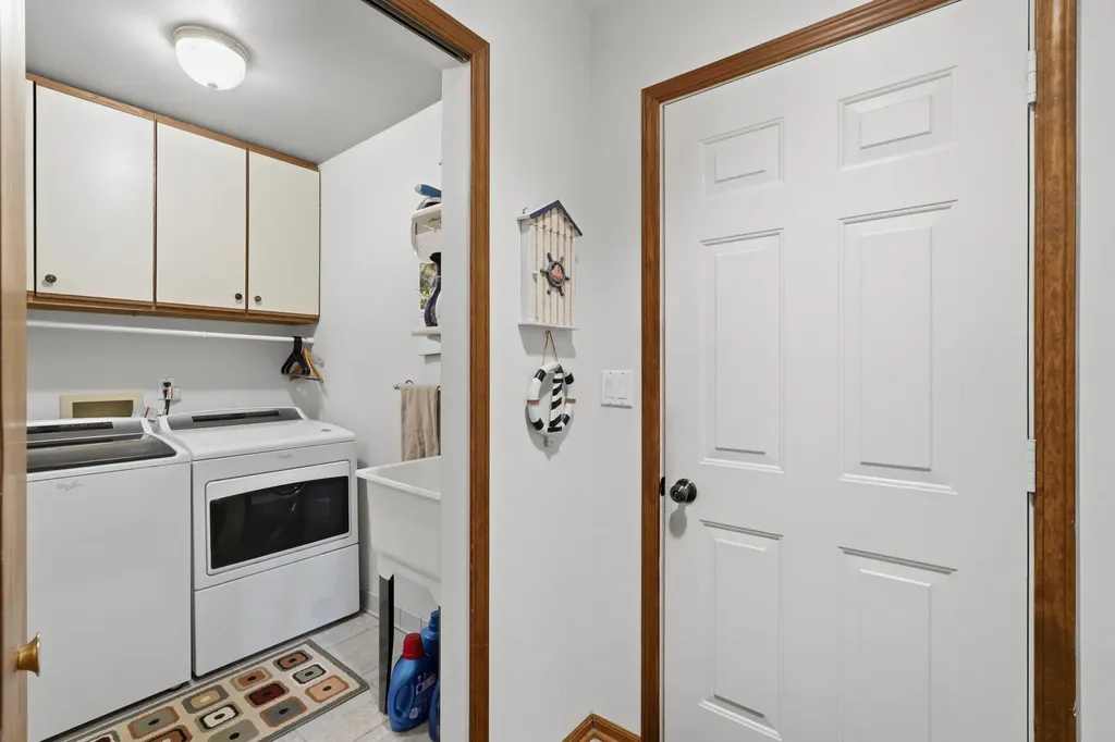 3750 Loch Drive Highland Charter Township MI 48357