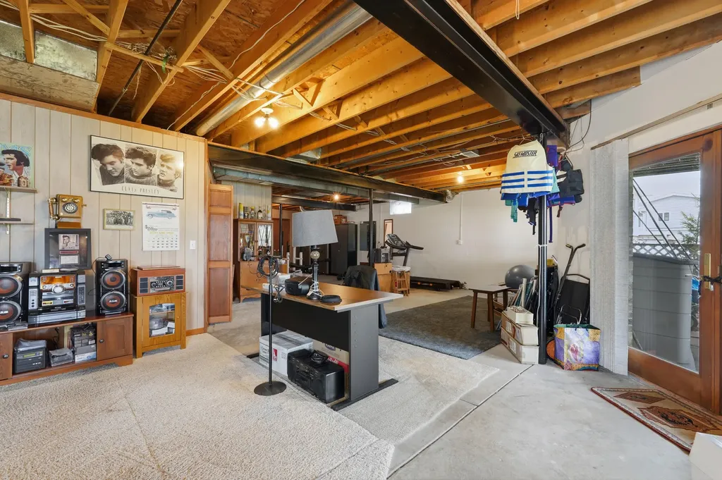 3750 Loch Drive Highland Charter Township MI 48357