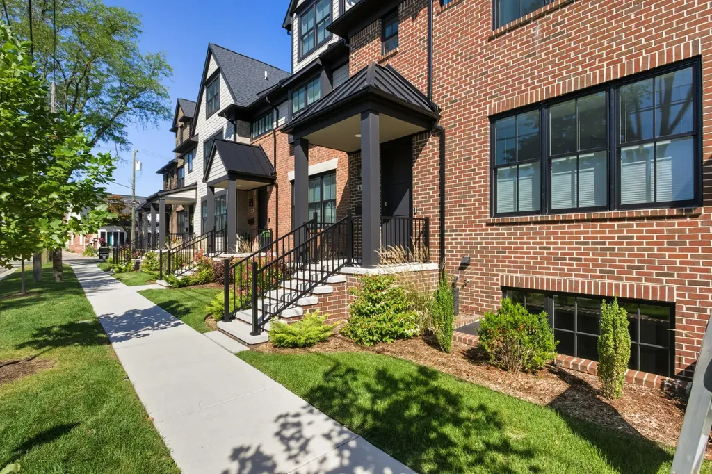 668 Maple Street Plymouth City MI 48170