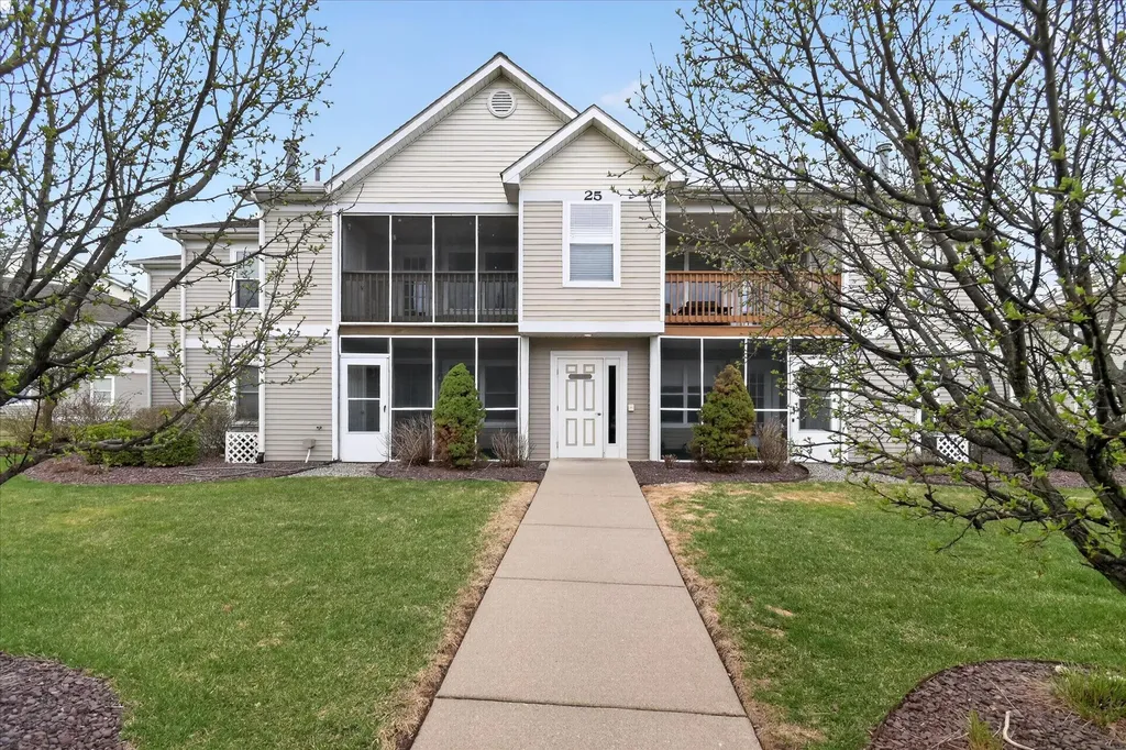 1571 Long Meadow Trail Pittsfield Charter Township MI 48108