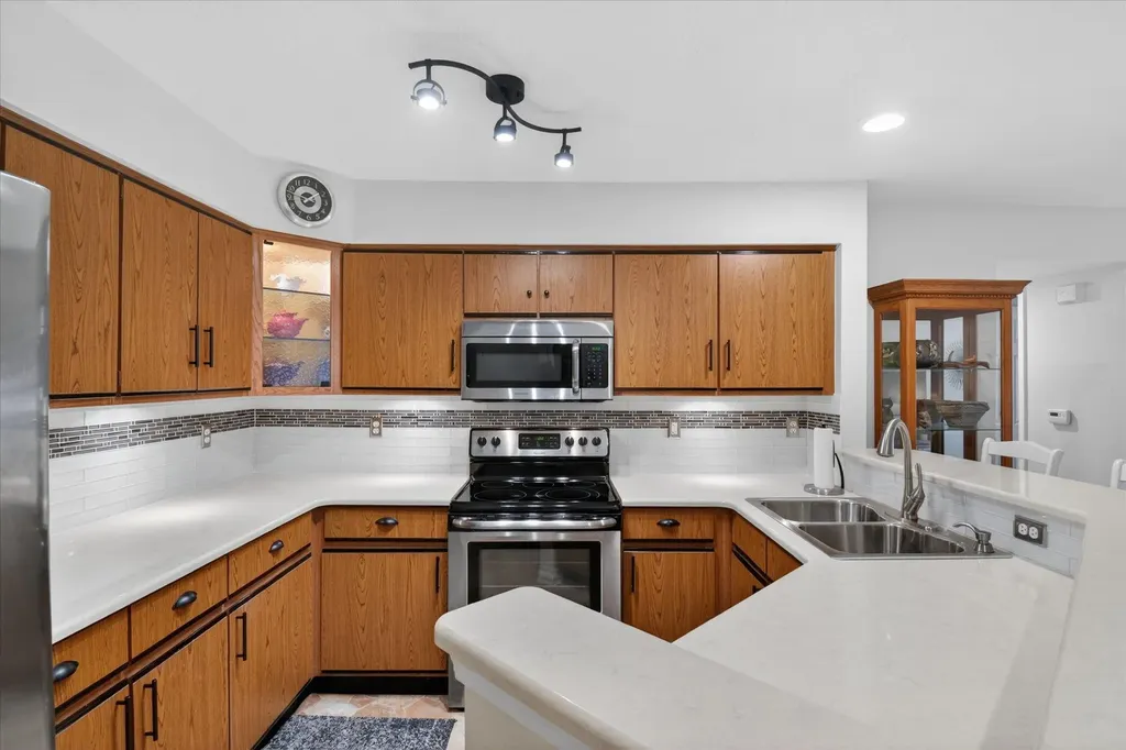 1571 Long Meadow Trail Pittsfield Charter Township MI 48108