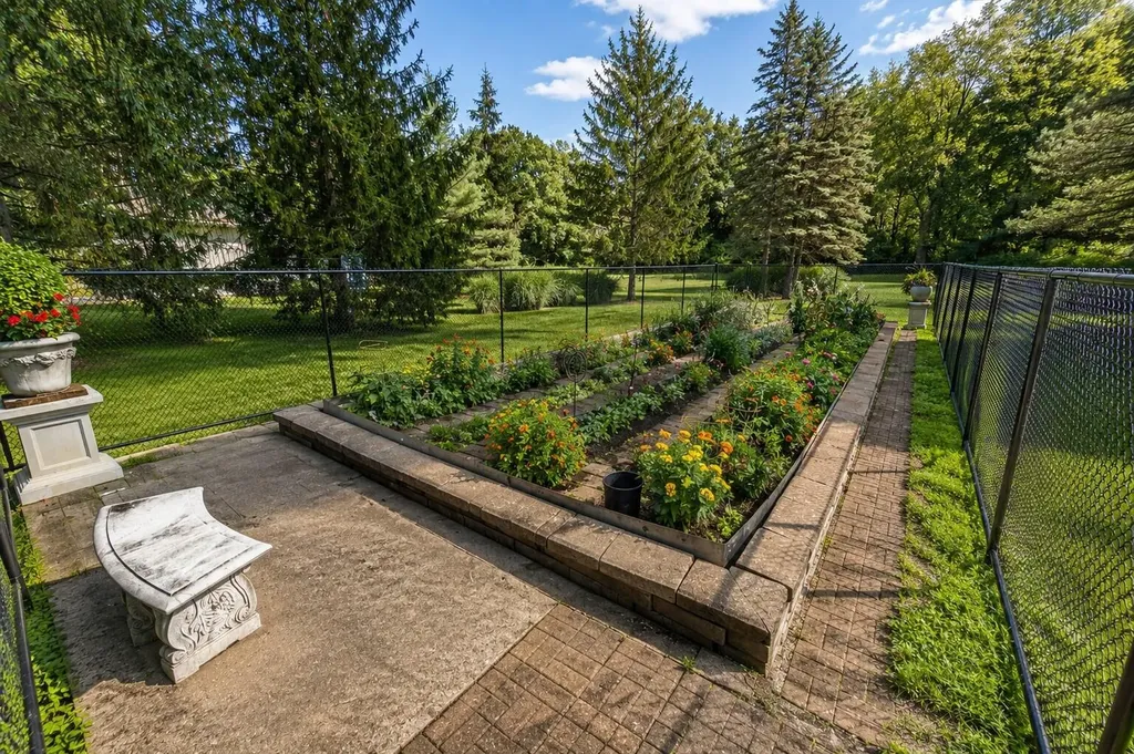 1777 Encore Lane Scio Township MI 48103
