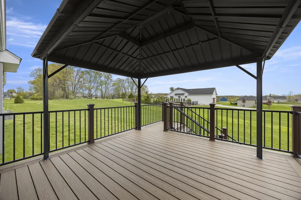 679 Pheasant Ridge Drive Brandon Charter Township MI 48462