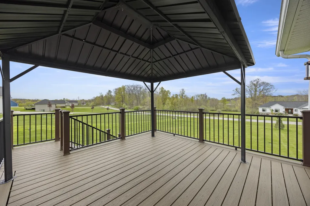679 Pheasant Ridge Drive Brandon Charter Township MI 48462