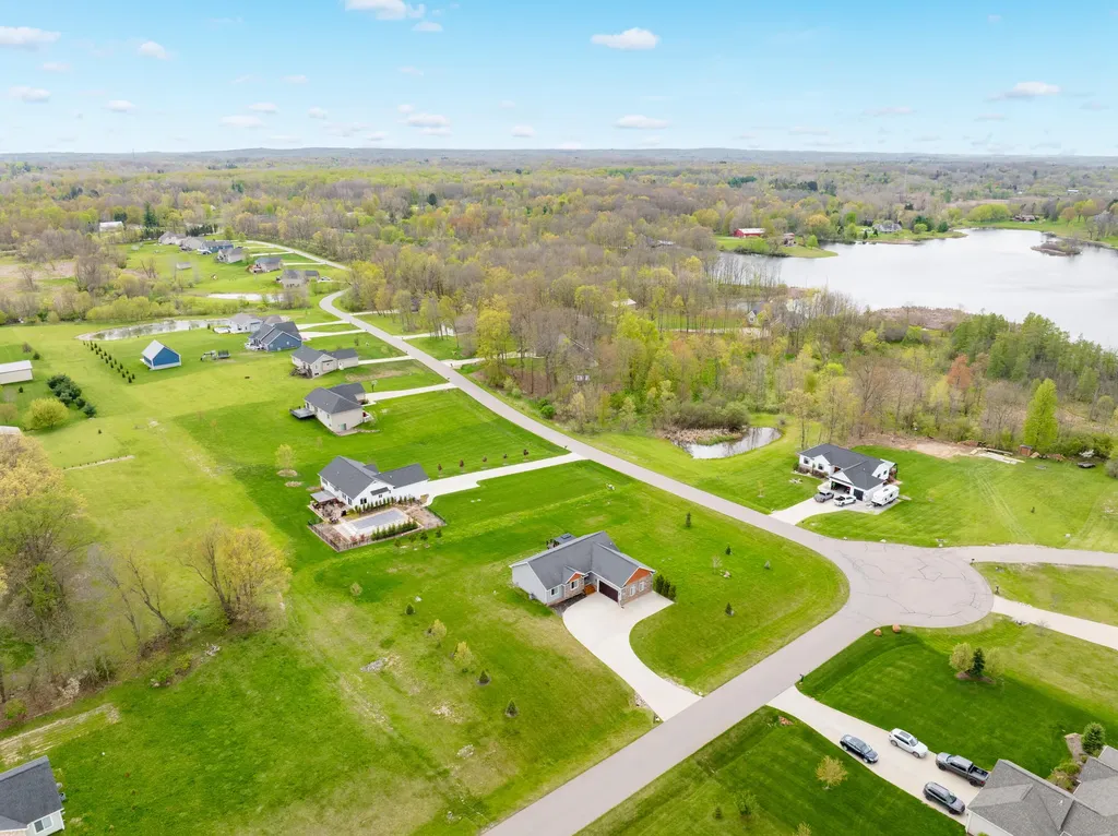 679 Pheasant Ridge Drive Brandon Charter Township MI 48462