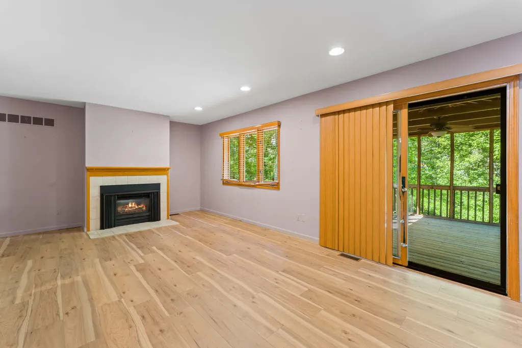 792 Knollwood Court Saline City MI 48176