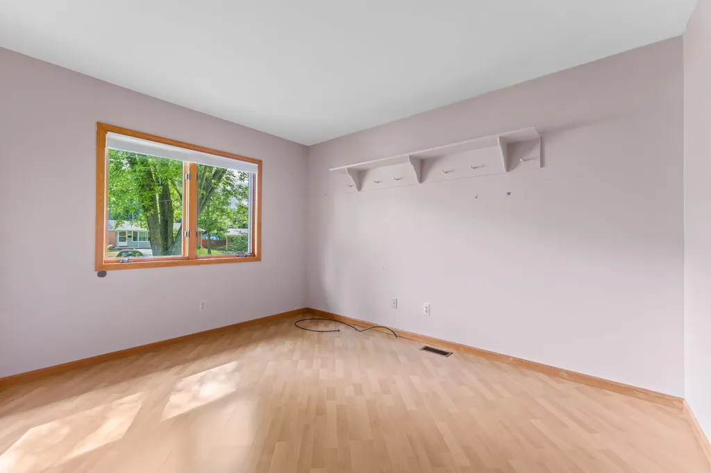792 Knollwood Court Saline City MI 48176