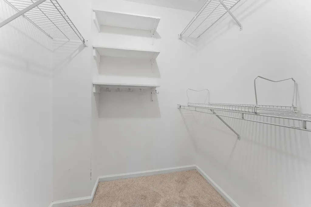 792 Knollwood Court Saline City MI 48176