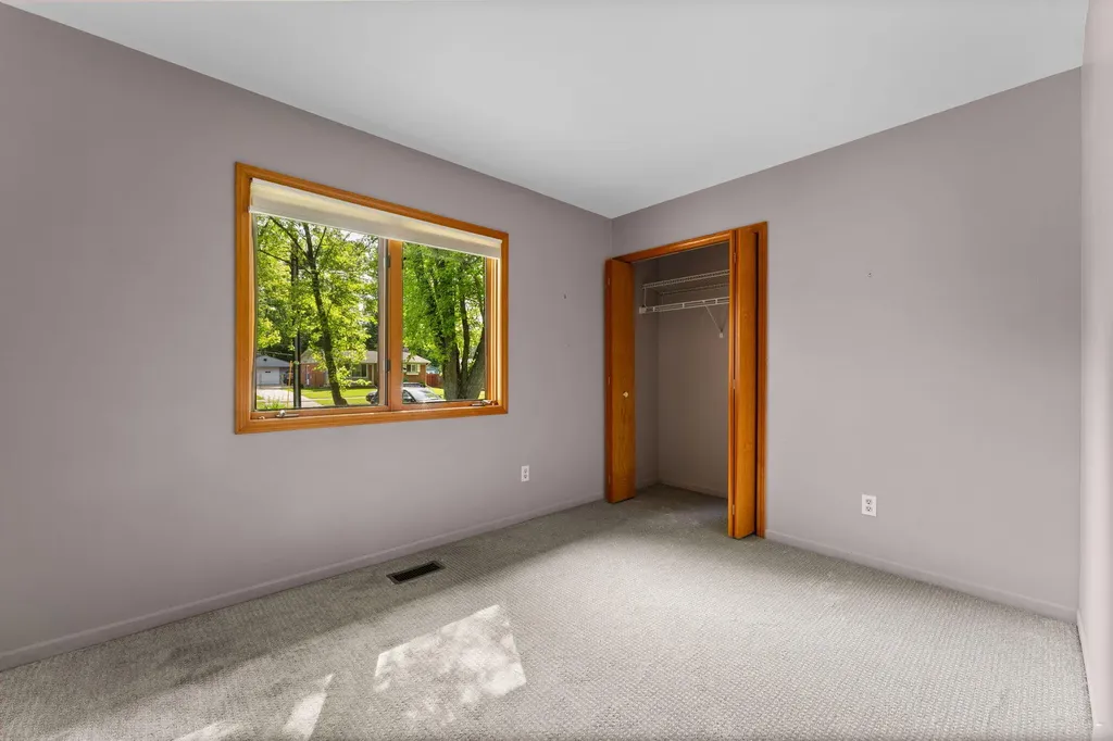 792 Knollwood Court Saline City MI 48176
