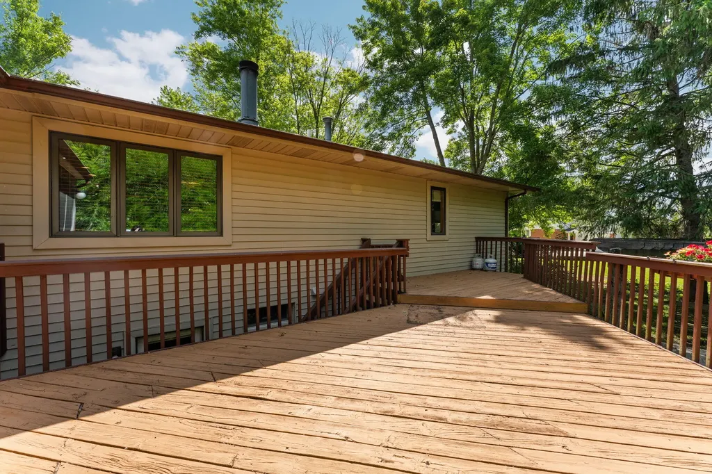 792 Knollwood Court Saline City MI 48176