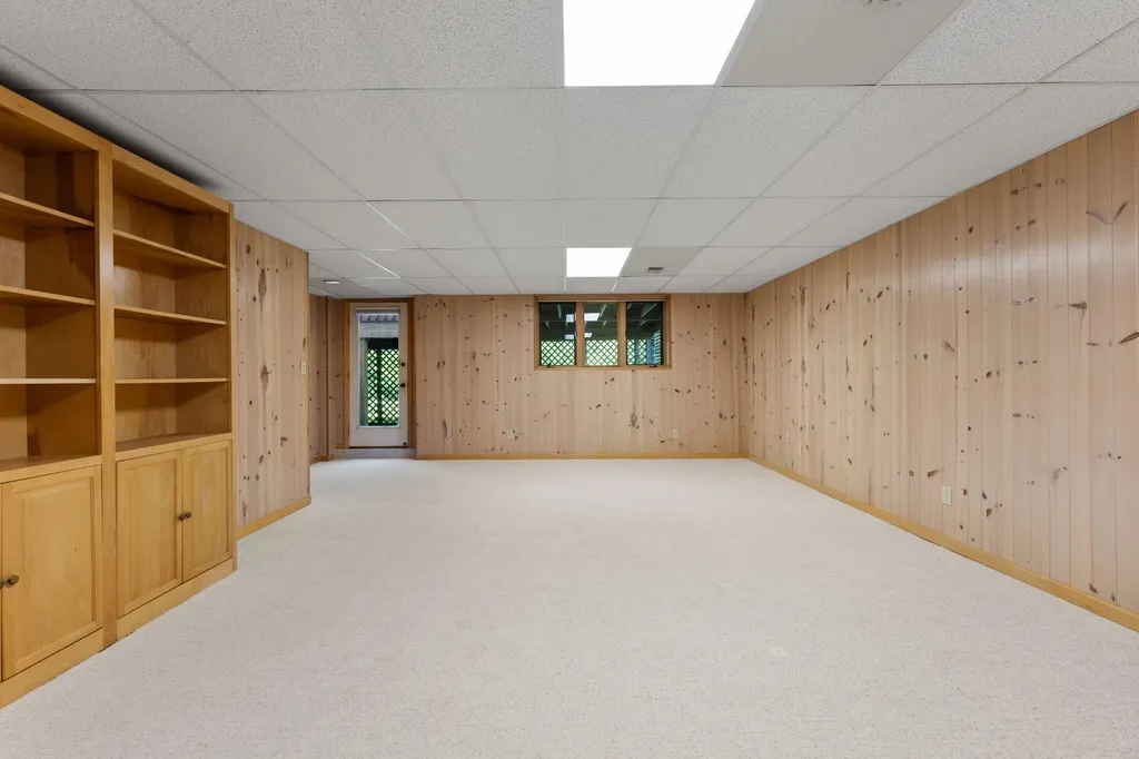792 Knollwood Court Saline City MI 48176