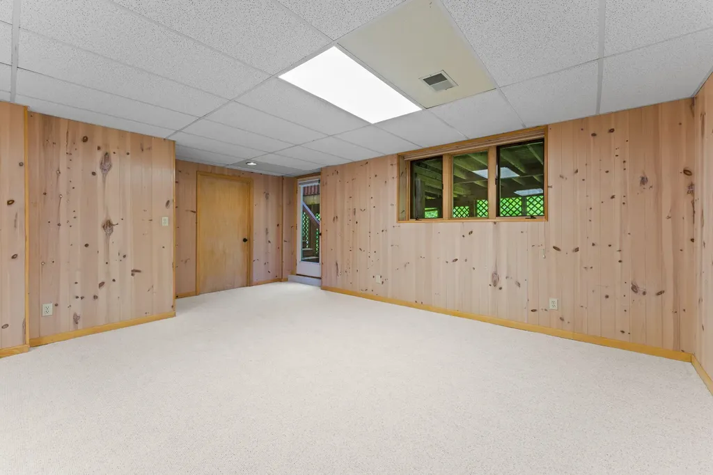 792 Knollwood Court Saline City MI 48176