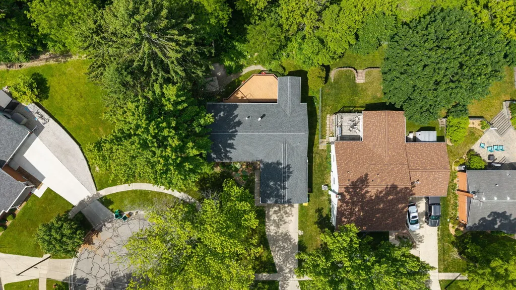 792 Knollwood Court Saline City MI 48176
