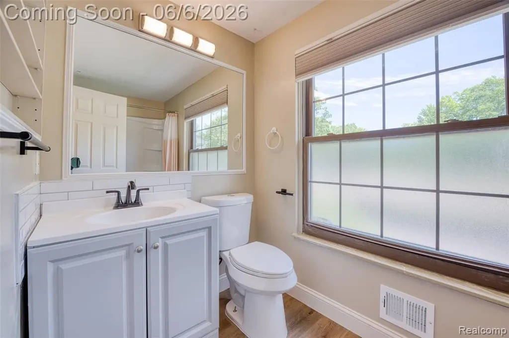 1787 Sheffield Drive Superior Charter Township MI 48198