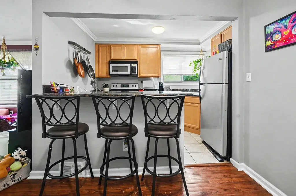 25749 Woodward Avenue Royal Oak City MI 48067